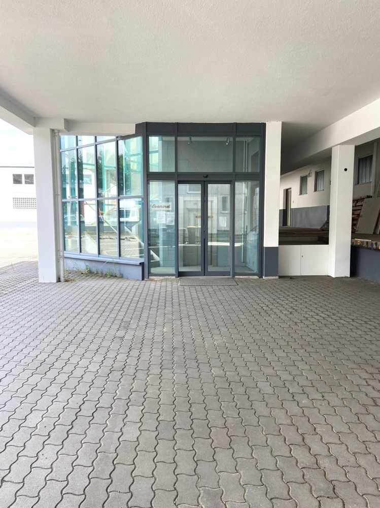 Großzügige und guterhaltene Gewerbeimmobilie Nähe Hofer Stadtzentrum &ndash; Foto 4