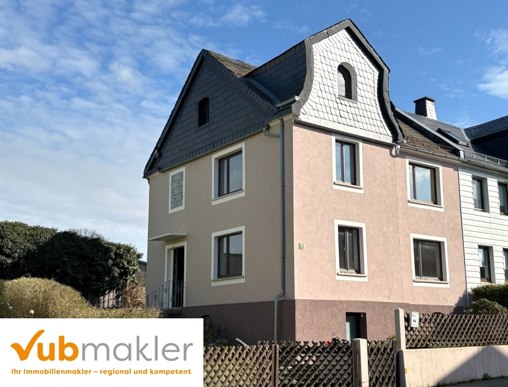 Charmante Doppelhaushälfte mit Garten in ruhiger Lage von Berg &ndash; Foto 1