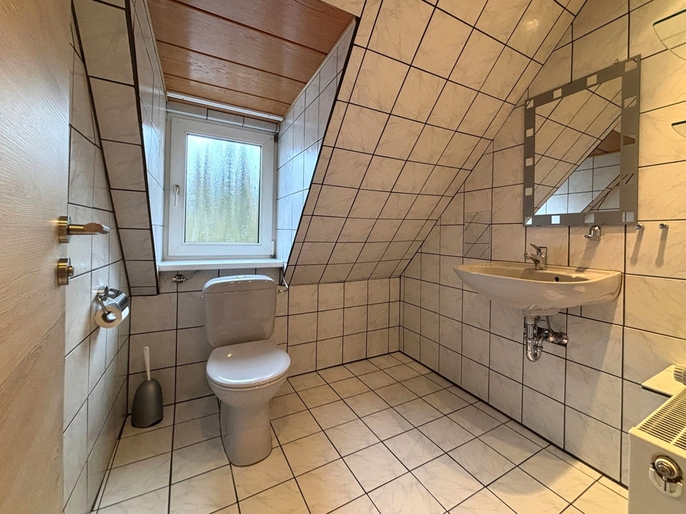 Reihenmittelhaus in zentraler Lage von Naila bietet ein großzügiges Zuhause &ndash; Foto 16