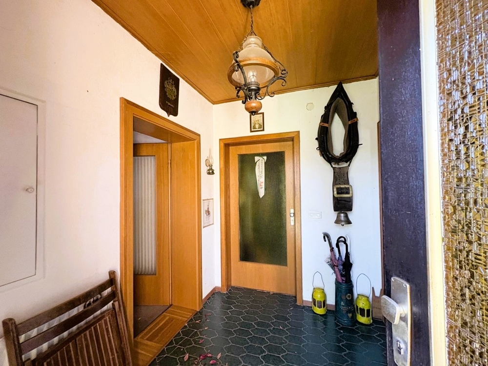Vielseitiges Immobilienensemble mit zwei Gebäuden, Gewerbefläche und großem Entwicklungspotenzial in Lichtenberg &ndash; Foto 2