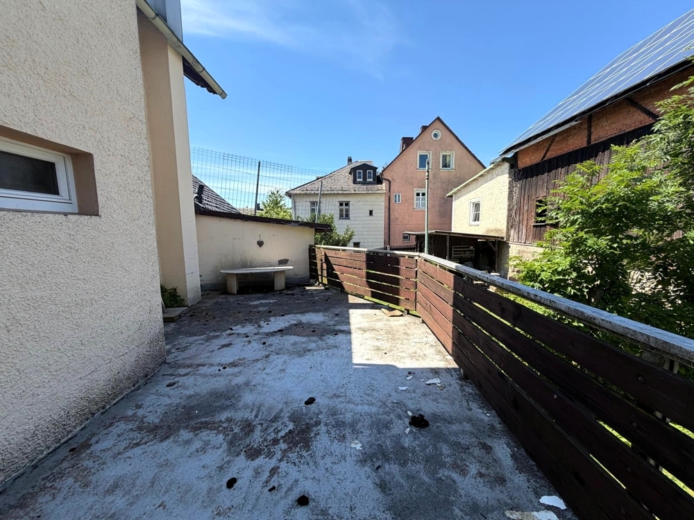 Einfamilienhaus mit zwei Eingängen, Terrasse und Entwicklungspotenzial in Enchenreuth &ndash; Foto 15