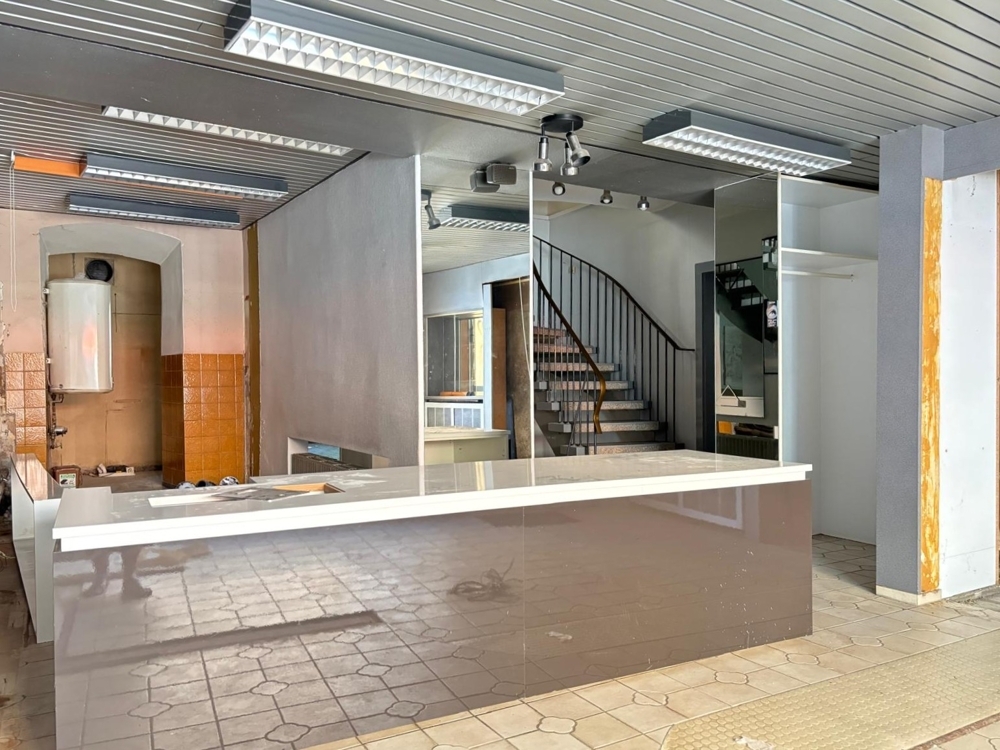 Vielseitiges Wohn- und Geschäftshaus in Hof – zentrale Lage, 130 qm Wohnen + 142 qm Gewerbe &ndash; Foto 13
