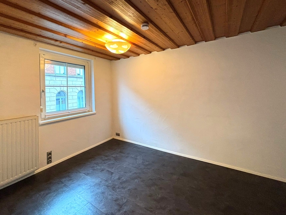Reihenmittelhaus in zentraler Lage von Naila bietet ein großzügiges Zuhause &ndash; Foto 8