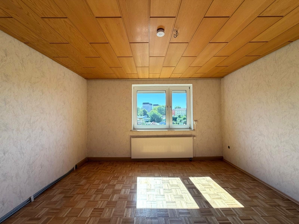 Eigennutzung oder Kapitalanlage: Freie 3-Zimmer-Wohnung in Hof mit Balkon, Garage und Grünblick &ndash; Foto 7