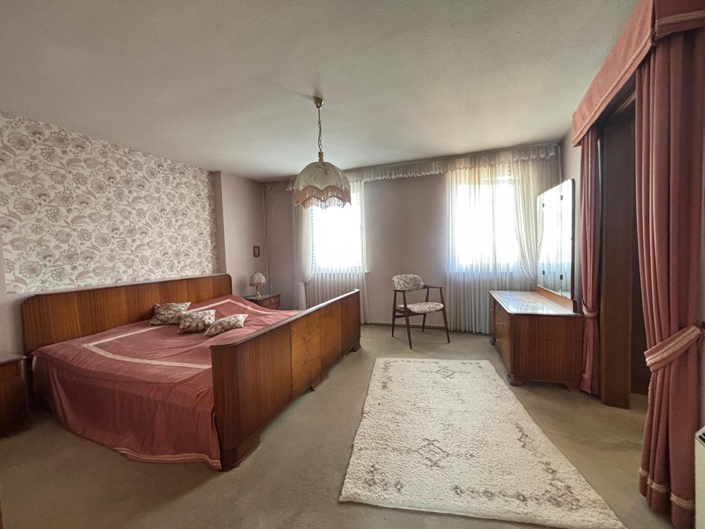 Vielseitiges Wohn- und Geschäftshaus in Hof – zentrale Lage, 130 qm Wohnen + 142 qm Gewerbe &ndash; Foto 10