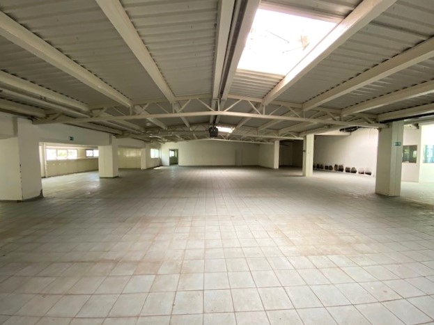 Großzügige und guterhaltene Gewerbeimmobilie Nähe Hofer Stadtzentrum &ndash; Foto 6