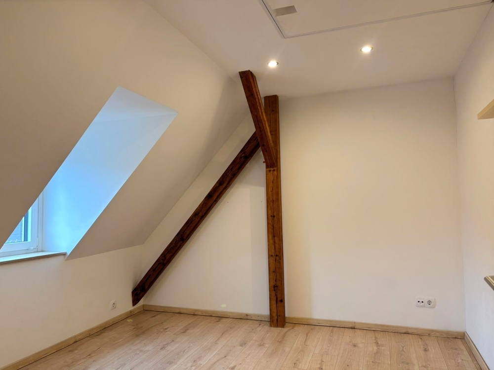 Reihenmittelhaus in zentraler Lage von Naila bietet ein großzügiges Zuhause &ndash; Foto 14