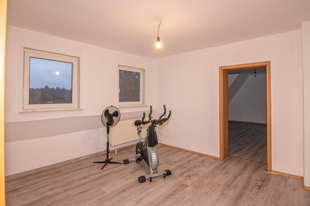 Fünf-Zimmer-Familienoase mit 2 Bädern und Stellplatz inklusive! &ndash; Foto 6