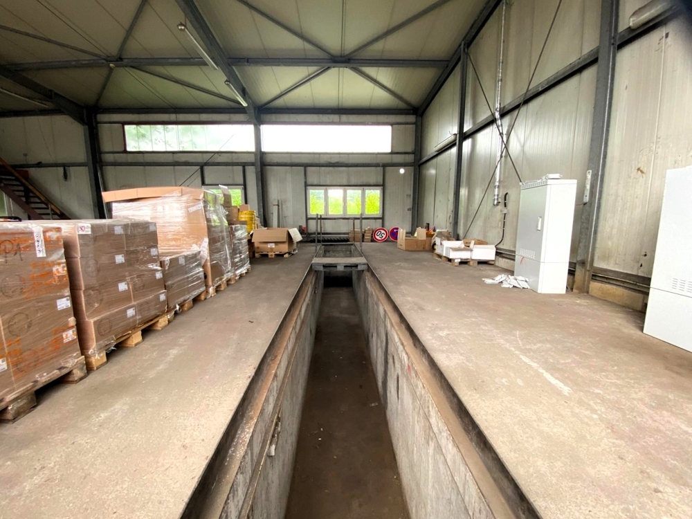 Gewerbehalle mit Erweiterungsbau und Wartungsgrube in Oelsnitz Vogtland &ndash; Foto 6