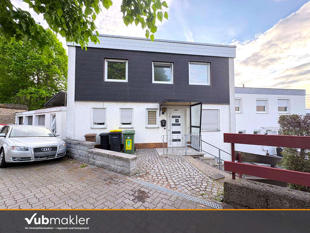 Charmantes Reiheneckhaus mit Einliegerwohnung, Garten und Balkon ruhiger Wohnlage in Marktredwitz