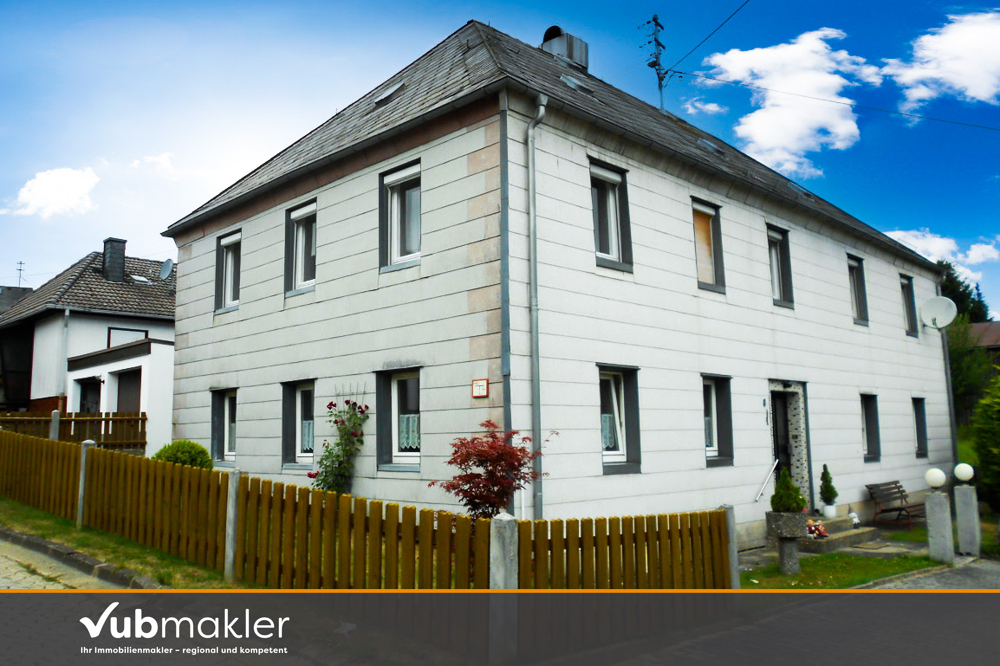 Zweifamilienhaus mit viel Potenzial