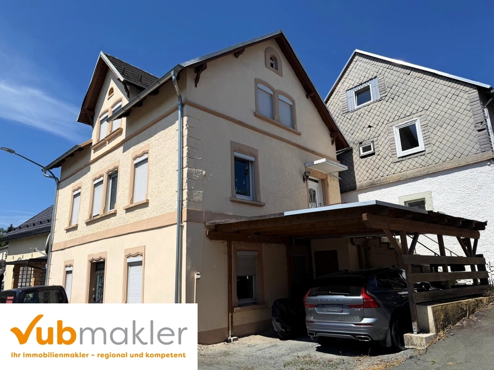 Einfamilienhaus mit zwei Eingängen, Terrasse und Entwicklungspotenzial in Enchenreuth &ndash; Foto 1