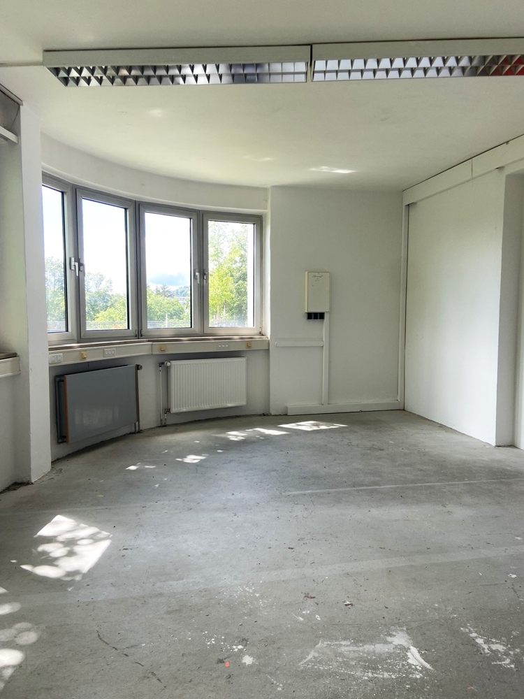 Großzügige und guterhaltene Gewerbeimmobilie Nähe Hofer Stadtzentrum &ndash; Foto 11
