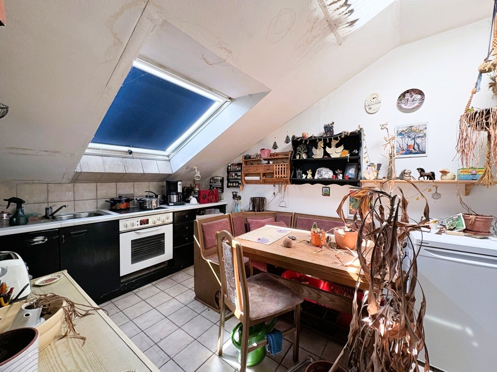 Vielseitiges Immobilienensemble mit zwei Gebäuden, Gewerbefläche und großem Entwicklungspotenzial in Lichtenberg &ndash; Foto 13