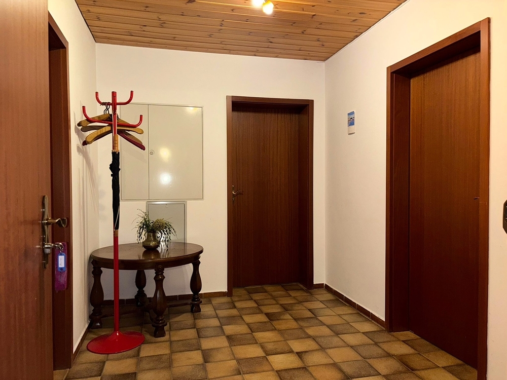 Zentrale Bürofläche in Rehau zu vermieten – Ideal für Kanzlei, Praxis oder Büro &ndash; Foto 2