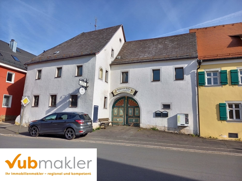 Zoiglstube Schwarzer Ritter mit Wohnung in Waldershof &ndash; Foto 1