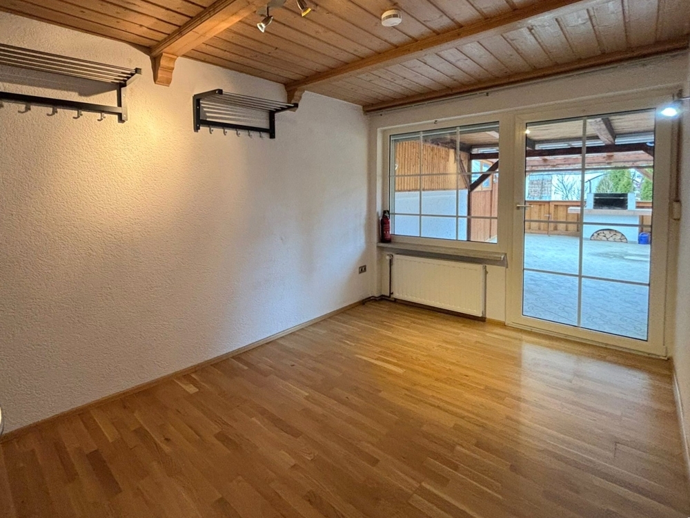 Reihenmittelhaus in zentraler Lage von Naila bietet ein großzügiges Zuhause &ndash; Foto 10