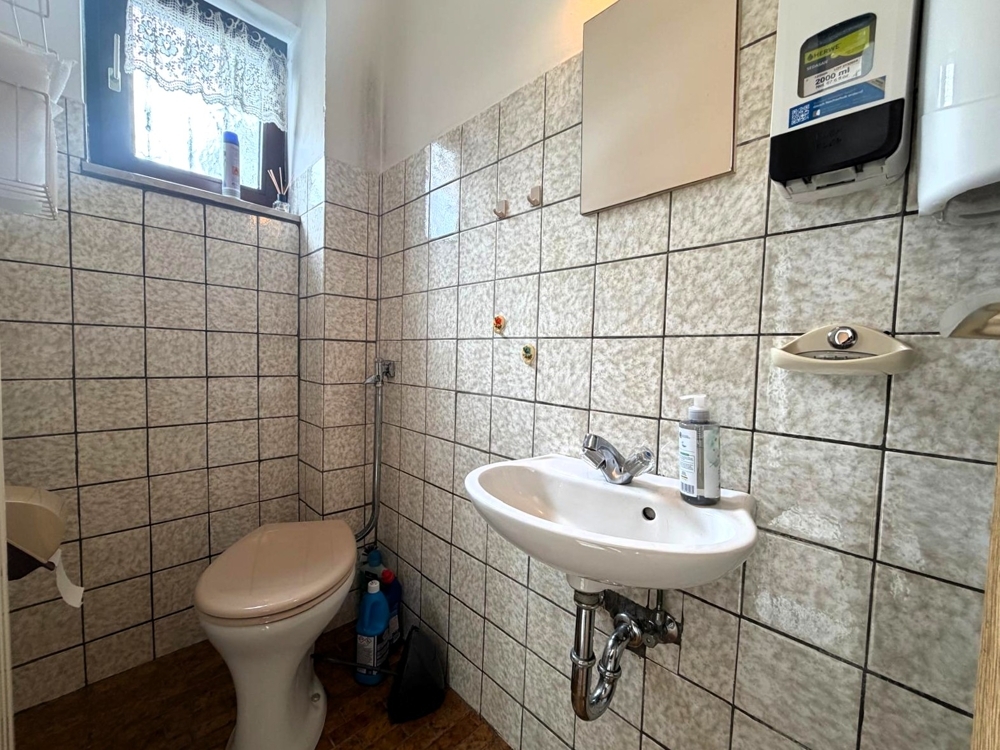 6.618 qm Gewerbegrundstück -  bestehenden Gewerbestandort in Hof mit Bestandsgebäude -   § 34 BauGB &ndash; Foto 9