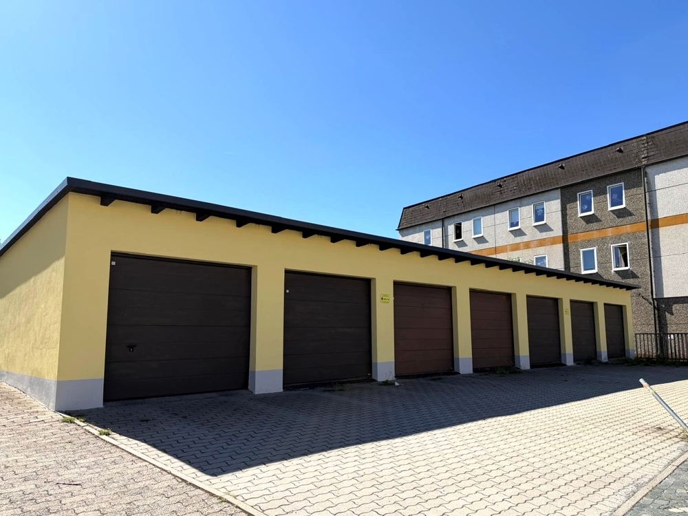 Eigennutzung oder Kapitalanlage: Freie 3-Zimmer-Wohnung in Hof mit Balkon, Garage und Grünblick &ndash; Foto 18